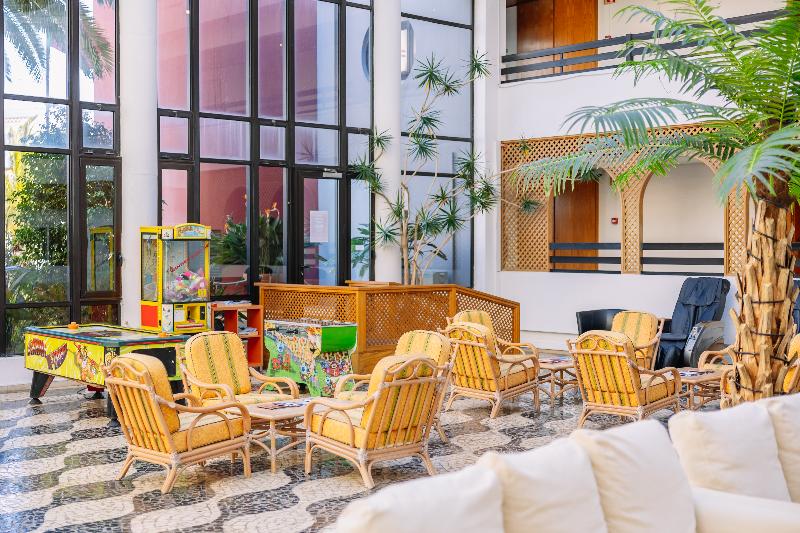 Hotelli Muthu Oura Praia