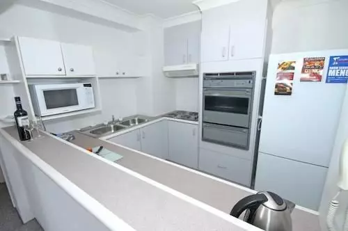 호텔 Surfers Plaza Resort