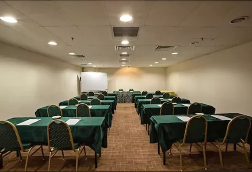 هتل Zambuger Wira Kuala Lumpur