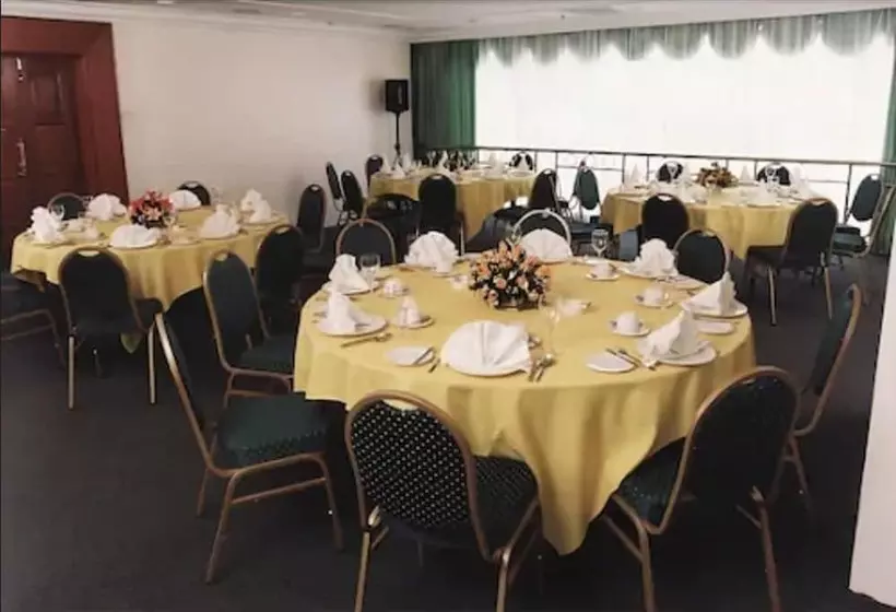 هتل Zambuger Wira Kuala Lumpur