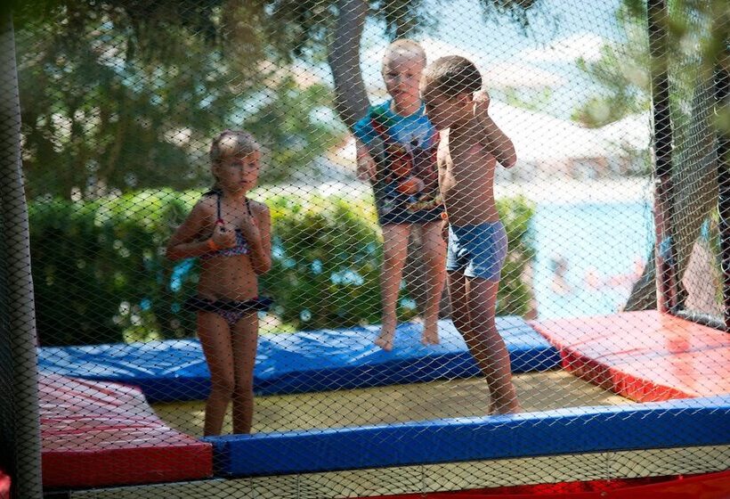 M.c Mahberi Beach Hotel – All Inclusive