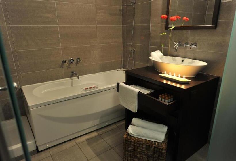 هتل Antares Sport Beauty & Wellness