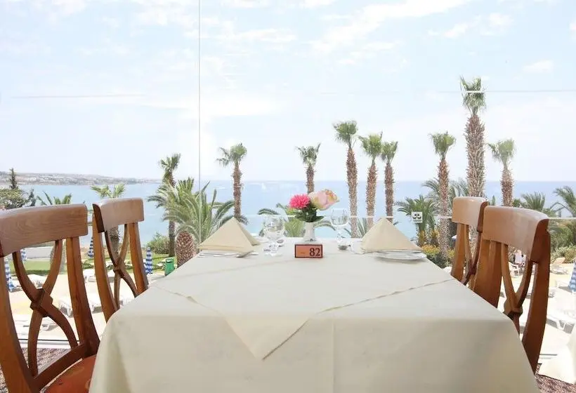 Hotelli Ascos Coral Beach