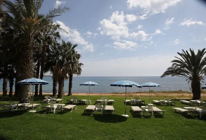 Hotelli Ascos Coral Beach