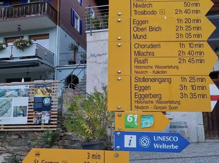 בית מלון כפרי Bahnhof Ausserberg