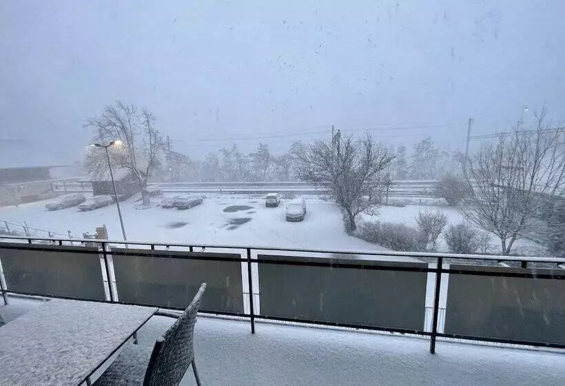 בית מלון כפרי Bahnhof Ausserberg