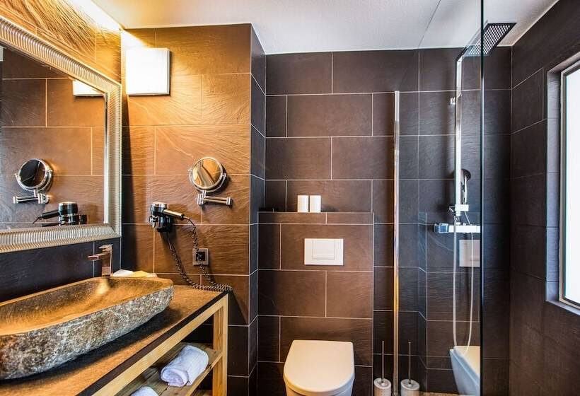 هتل Hôtel Chalet Royal