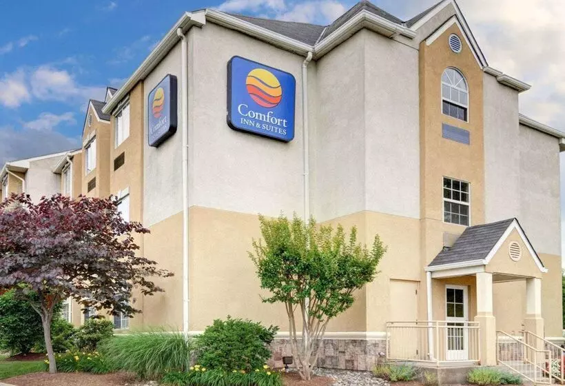 בית מלון כפרי Spark By Hilton Sterling Dulles Airport