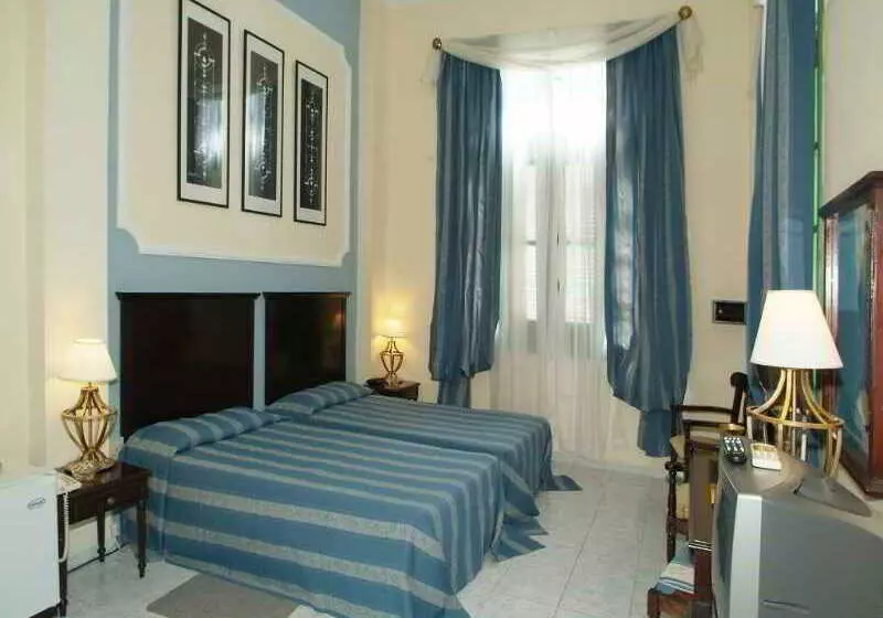 Hotelli E San Basilio