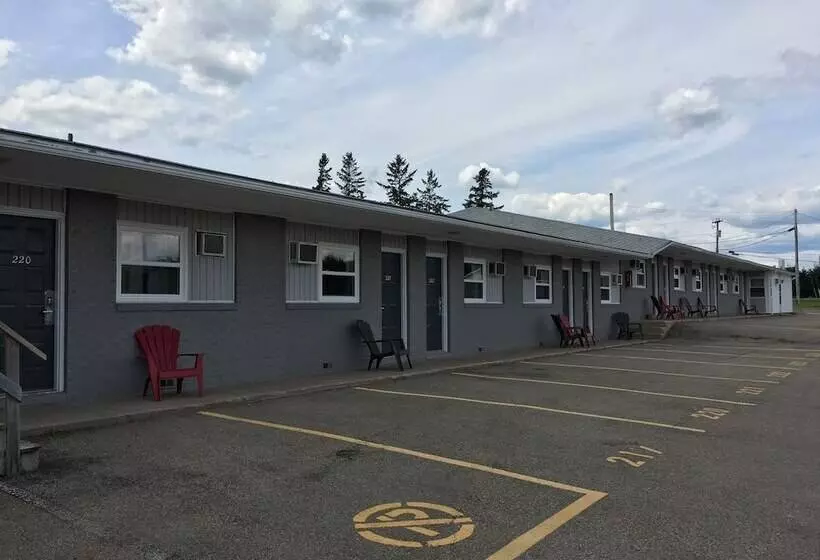 فندق Fairway Inn