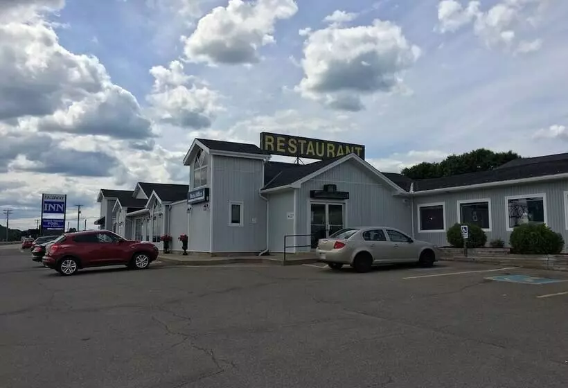 فندق Fairway Inn