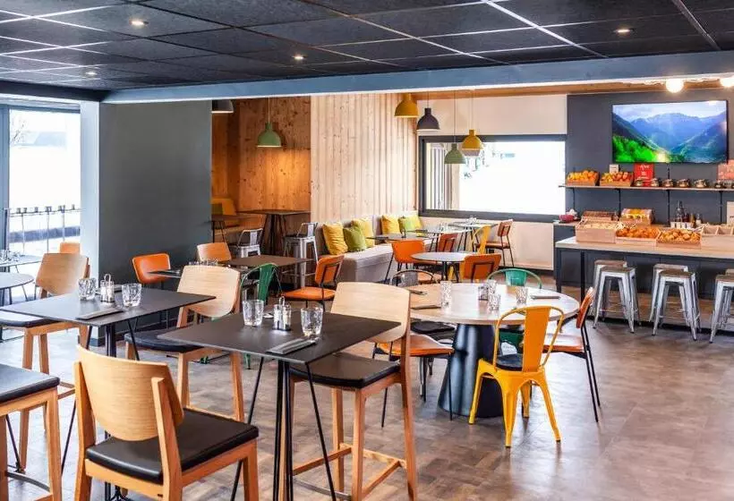 בית מלון כפרי Ibis Pontarlier