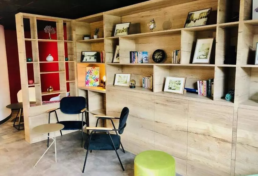 בית מלון כפרי Ibis Pontarlier