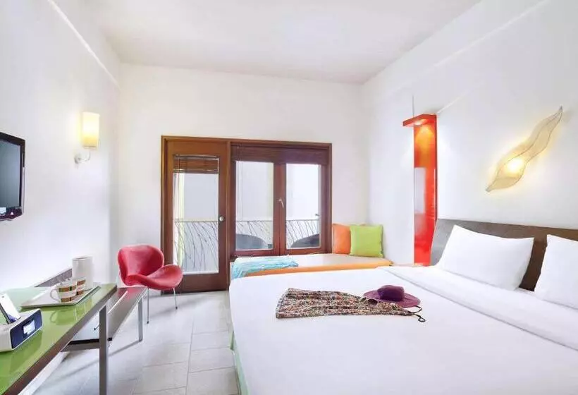 호텔 Ibis Styles Bali Legian