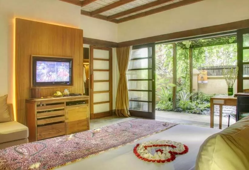 Отель Komaneka At Monkey Forest Ubud