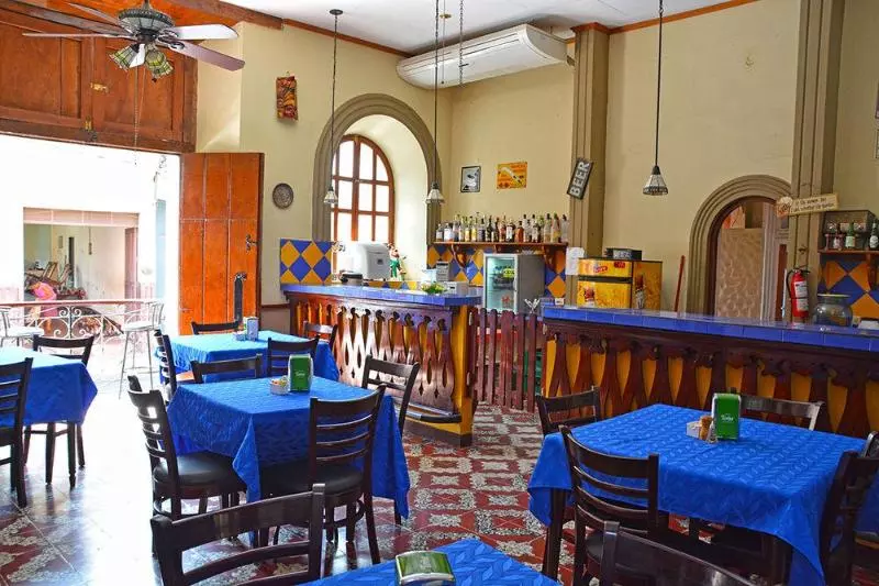 Отель Los Balcones Leon