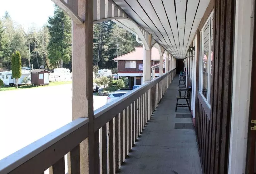 هتل Pioneer Inn By The River