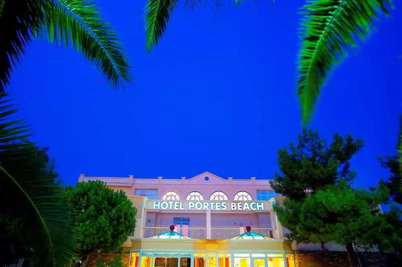 Hotel Portes Beach