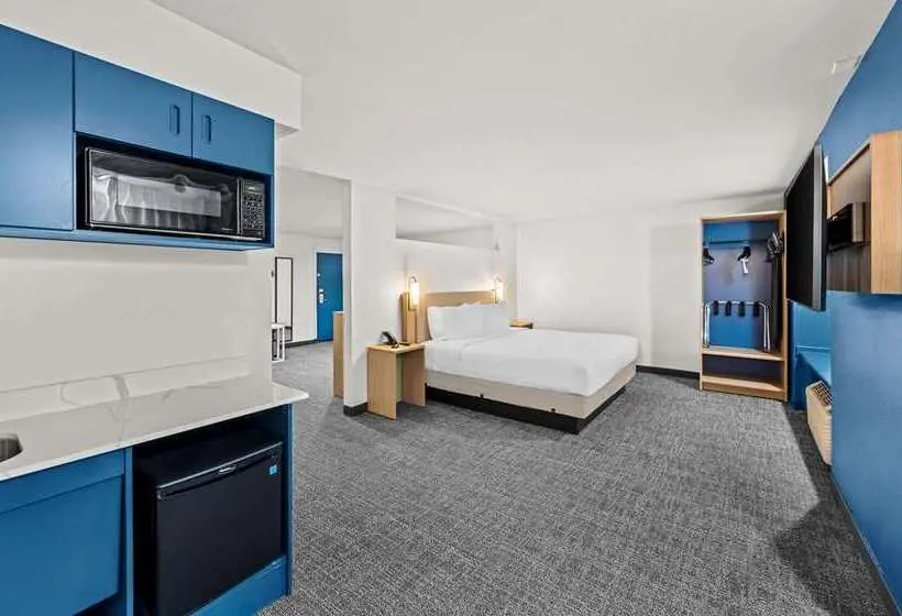 ホテル Spark By Hilton Sterling Dulles Airport