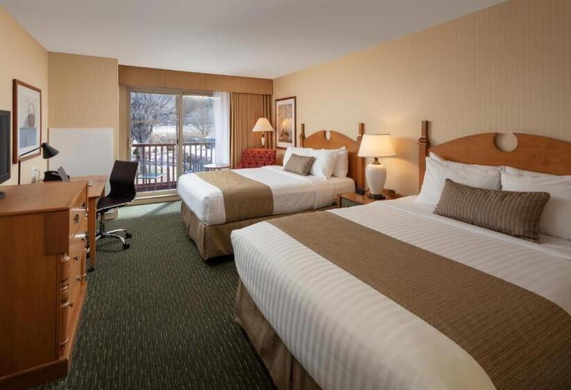 هتل St. Eugene Golf Resort & Casino