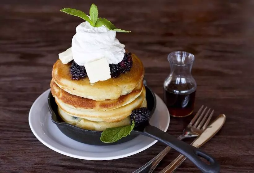 בית מלון כפרי The Lund Resort At Klah Ah Men