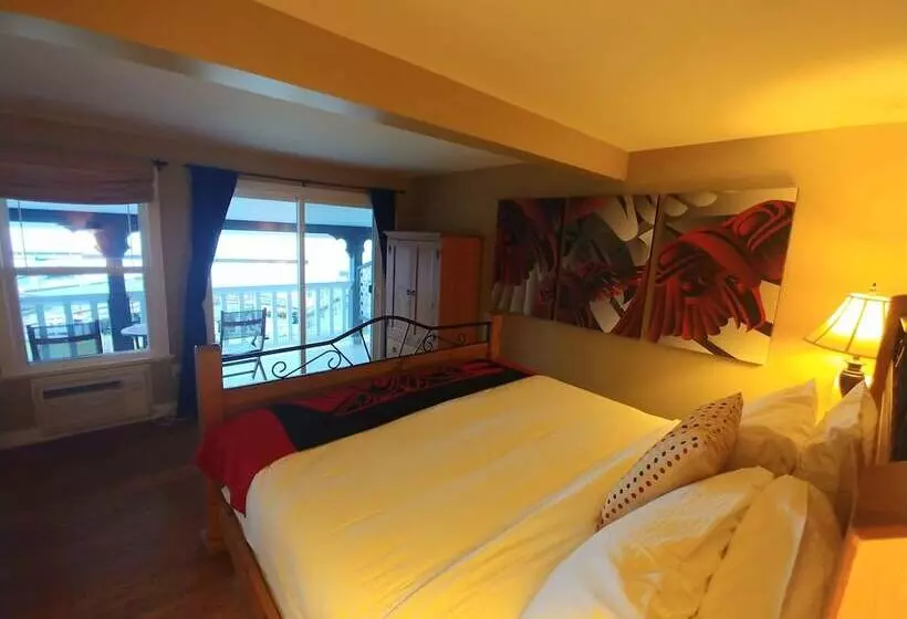 בית מלון כפרי The Lund Resort At Klah Ah Men