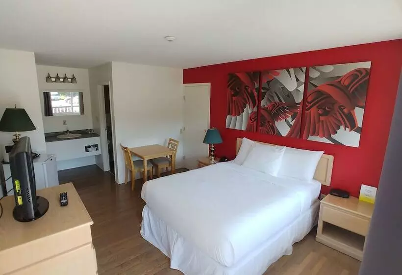 בית מלון כפרי The Lund Resort At Klah Ah Men