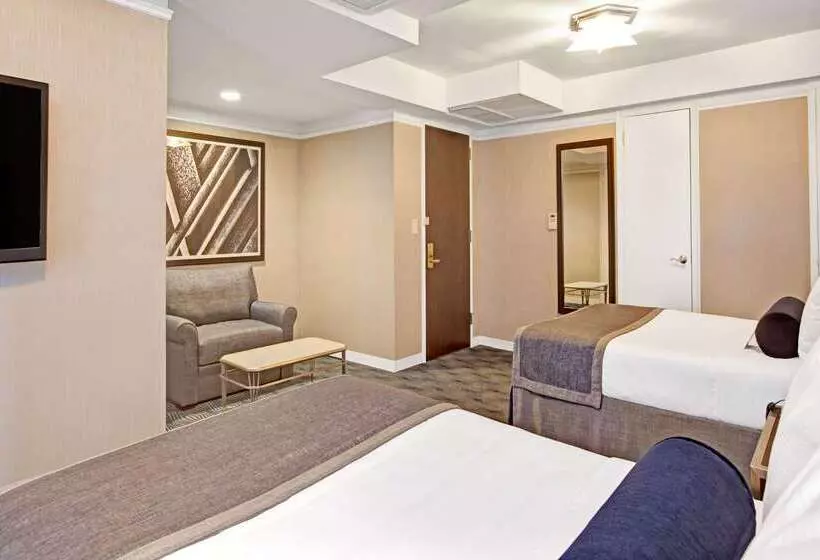 호텔 The New Yorker, A Wyndham