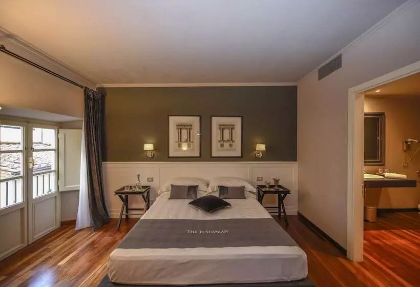 Hotel The Tuscanian