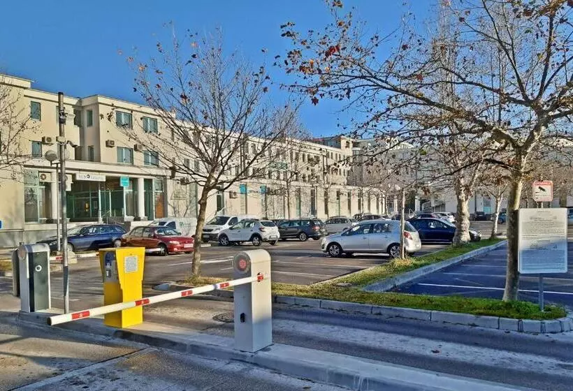 Rooms Vodisek   Depandansa Capodistria Boutique Hotela