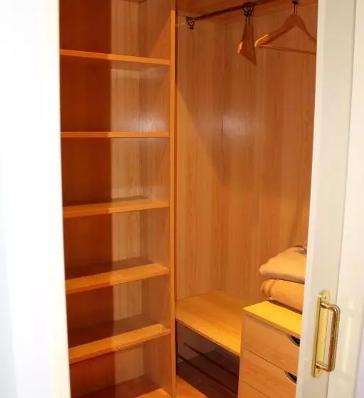 Apartahotel Villa De Parla