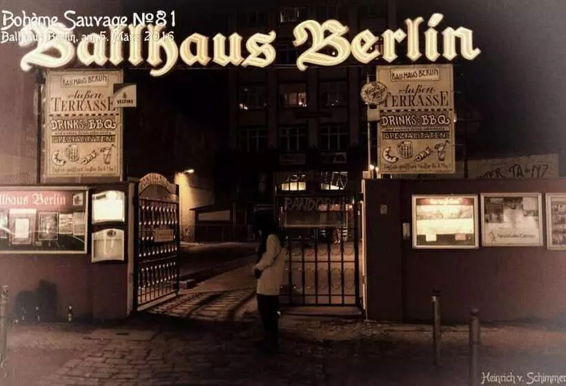 هتل Ballhaus Berlin Hostel