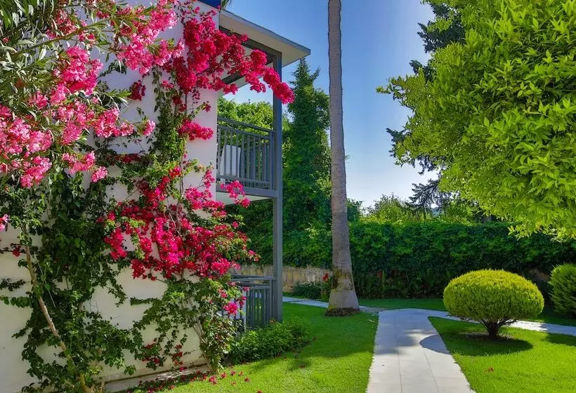 Hotelli Bitez Garden Life