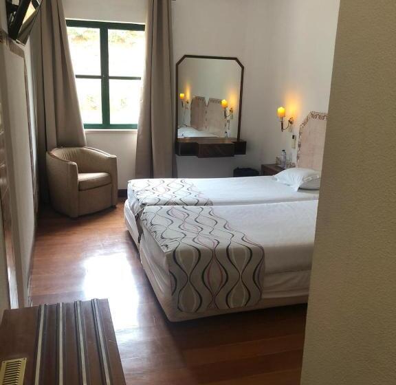 هتل Castelo De Vide