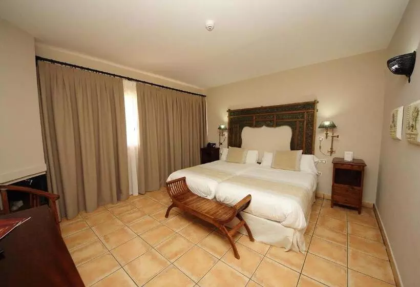 Отель Chateau Vinasoro