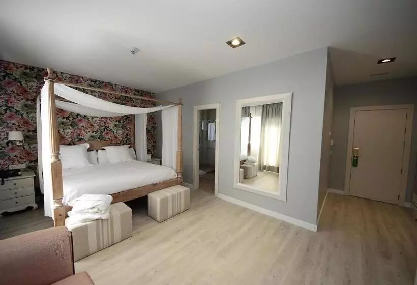 Отель Chateau Vinasoro