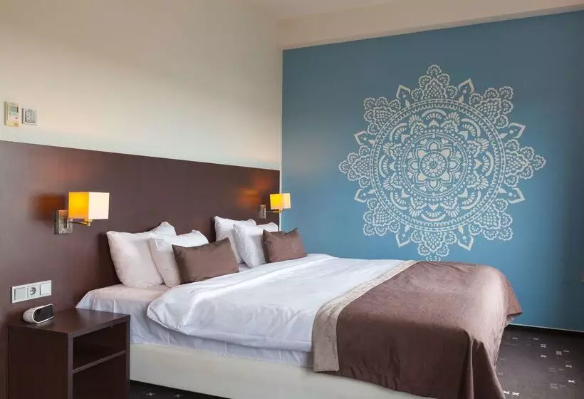 Flonk Hotel Groningen Zuid, Bw Signature Collection