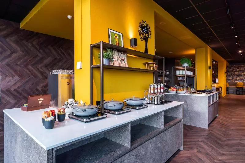 Flonk Hotel Groningen Zuid, Bw Signature Collection