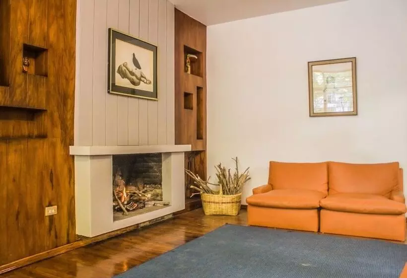 Hotel Hostal Posada Del Maple