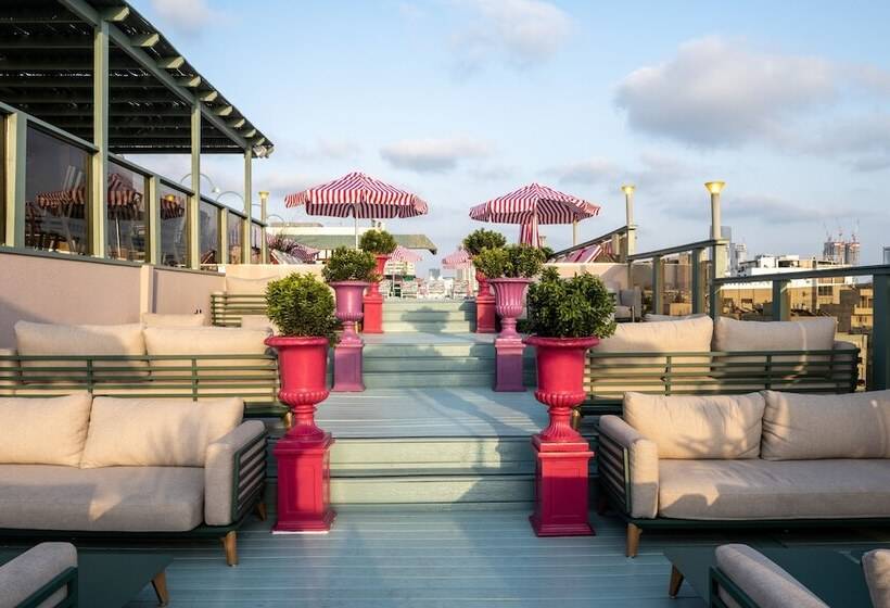 ホテル Leonardo Gordon Beach