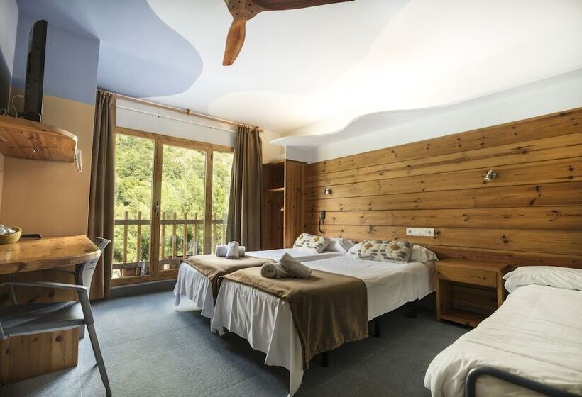 Отель Restaurant Les Brases