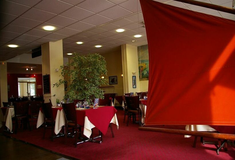 هتل Hôtel Les Gens De Mer Brest By Poppins