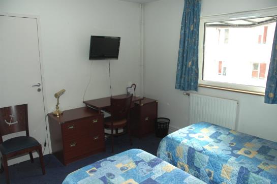 هتل Hôtel Les Gens De Mer Brest By Poppins