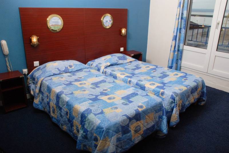 هتل Hôtel Les Gens De Mer Brest By Poppins