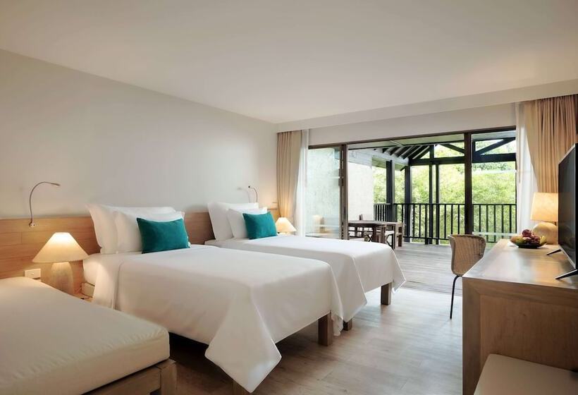 هتل Wyndham Hua Hin Pranburi Resort & Villas