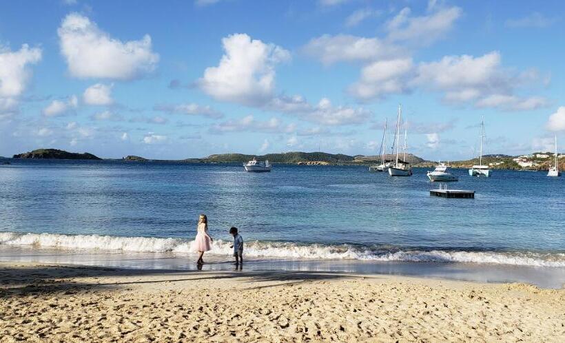 Secret Harbour Beach Resort