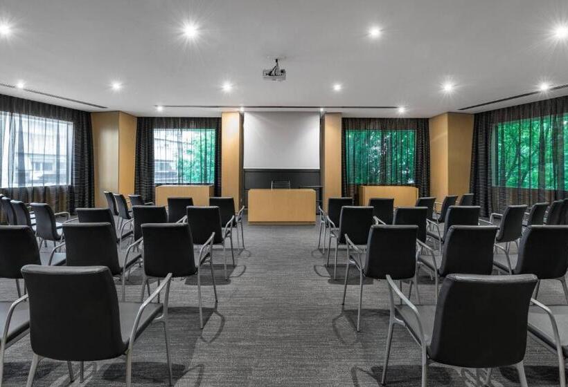 Ac Hotel Milano By Marriott