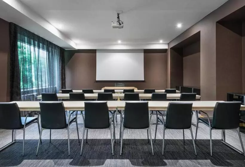 Ac Hotel Milano By Marriott