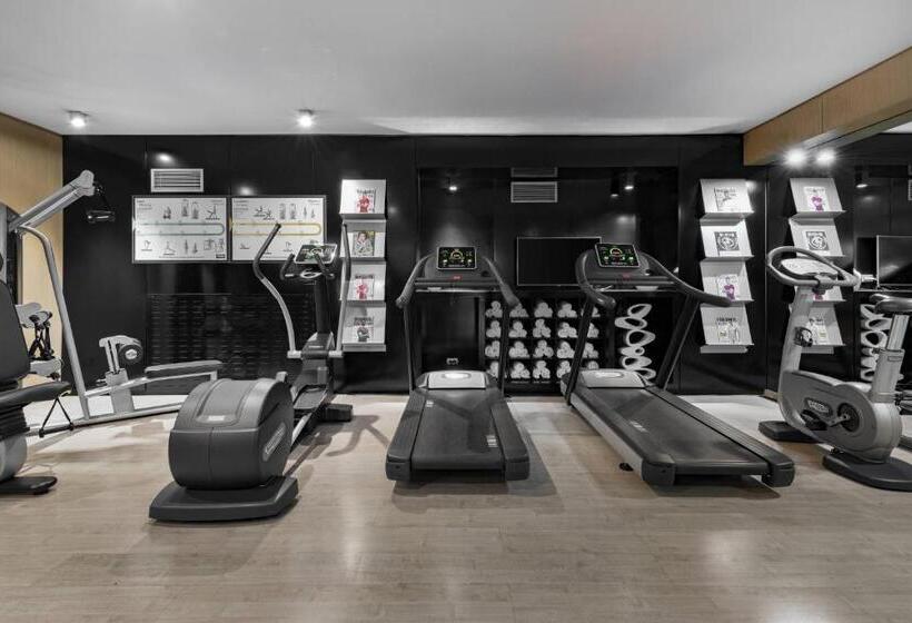 Ac Hotel Milano By Marriott