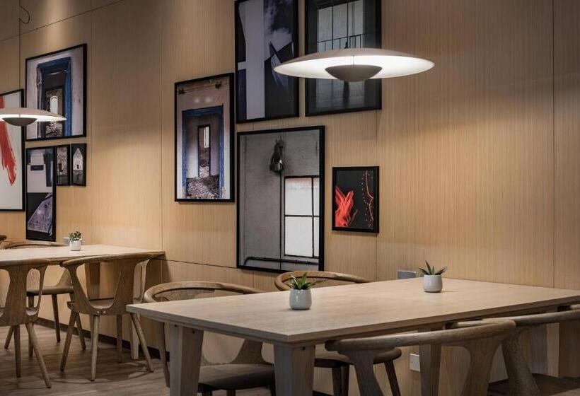 Ac Hotel Milano By Marriott